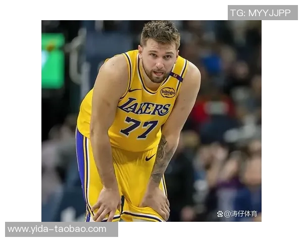 东契奇狂砍73分刷新现役得分纪录独行侠成功终结太阳11连胜传奇之路